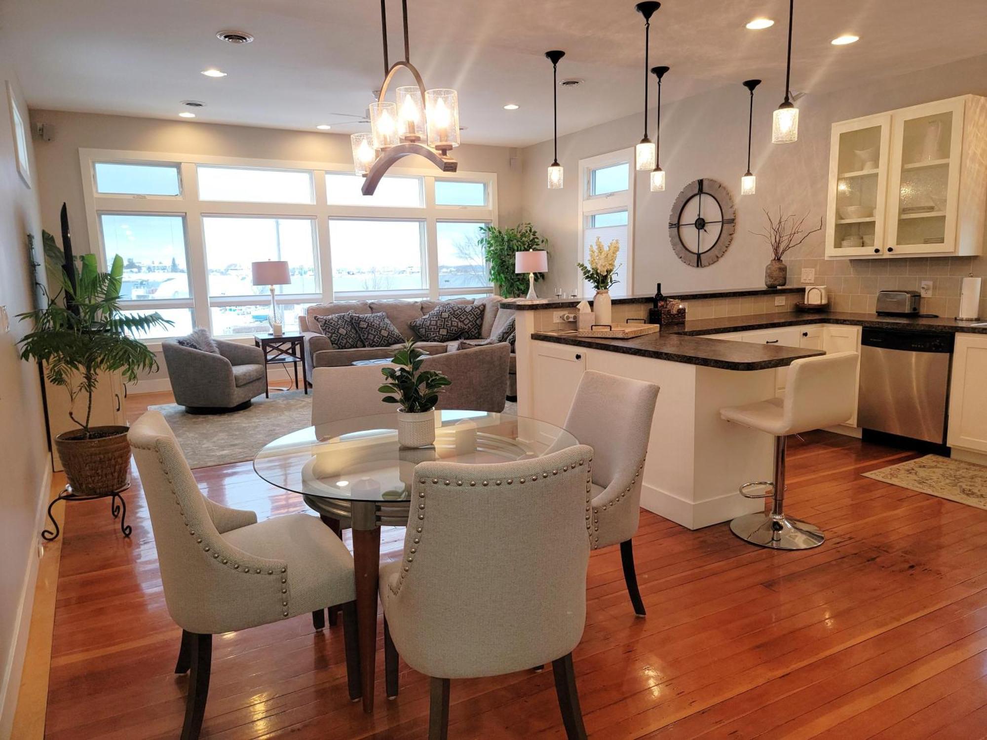St Ignace Loft Villa เซนต์อิกเนซ ภายนอก รูปภาพ